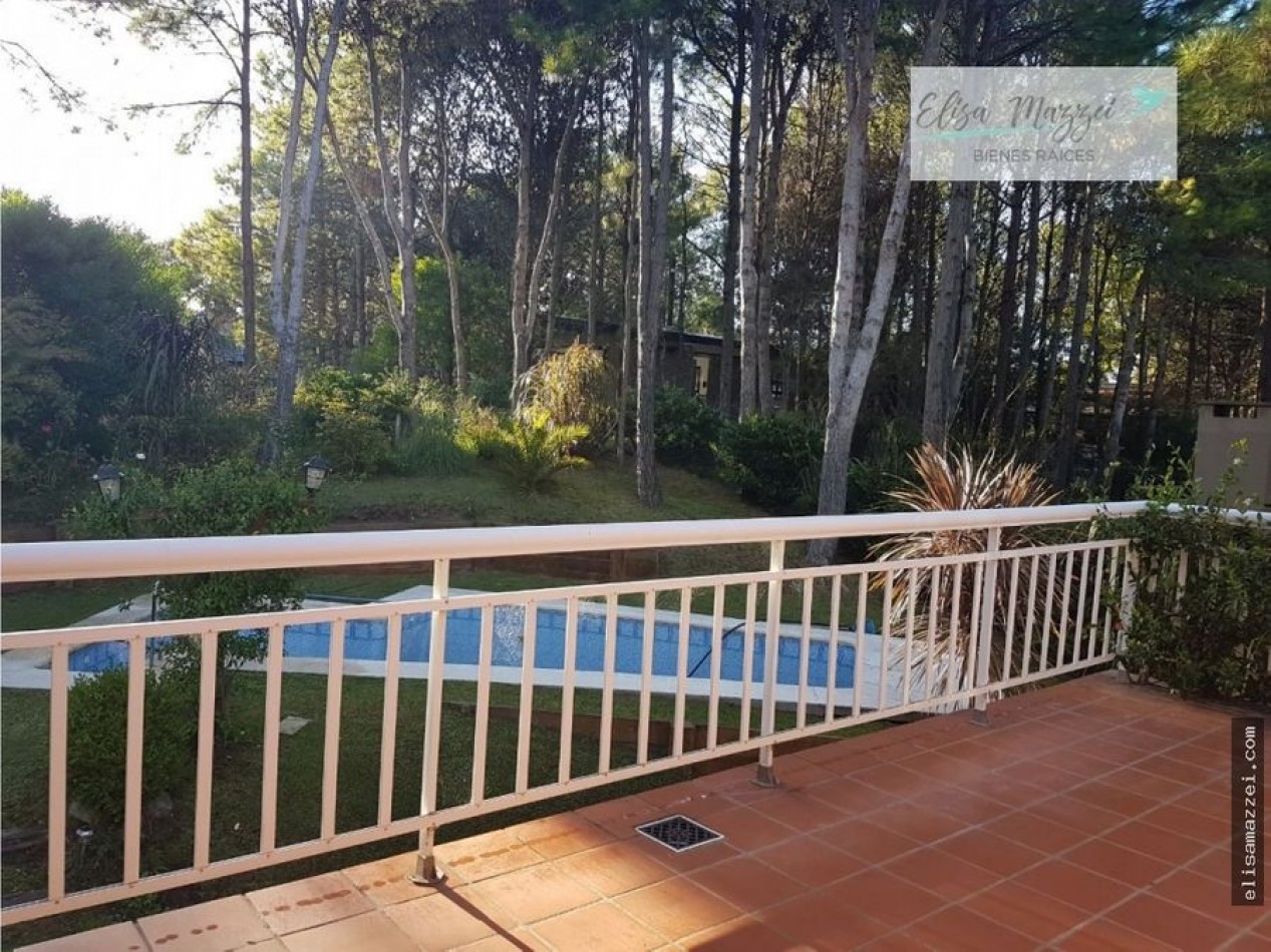 CASA EN VENTA - PINAMAR