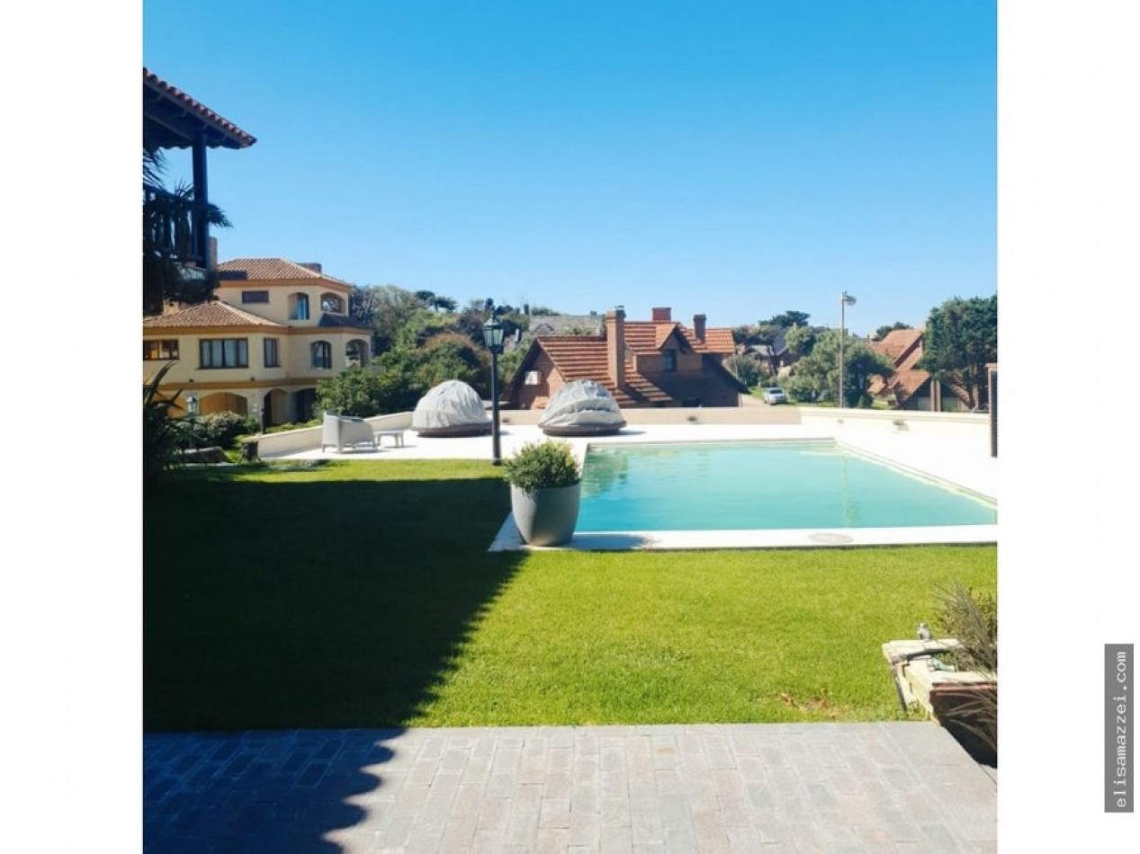 CASA EN VENTA - PINAMAR NORTE