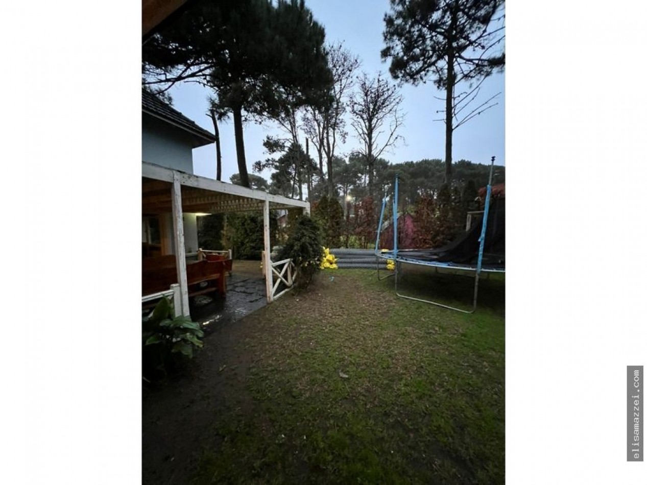 CASA EN VENTA - PINAMAR