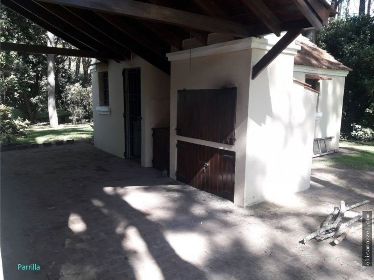 CASA EN VENTA - PINAMAR NORTE - SOBRE DOS LOTES