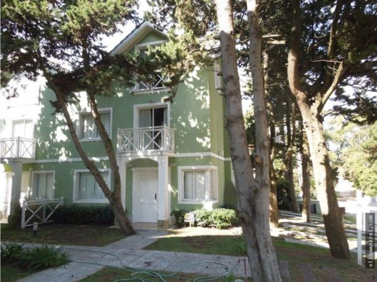 DUPLEX EN VENTA - PINAMAR