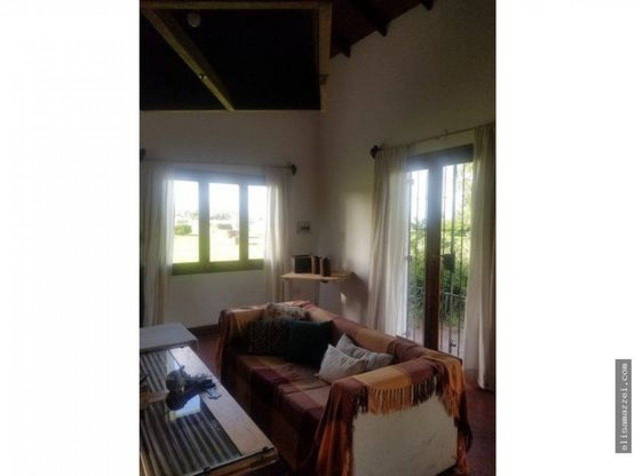 CASA EN VENTA - PINAMAR