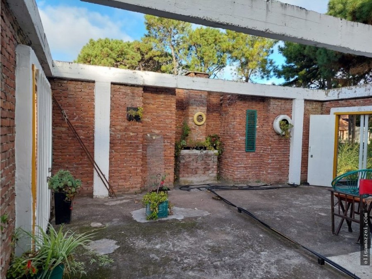 CASA EN VENTA - PINAMAR 