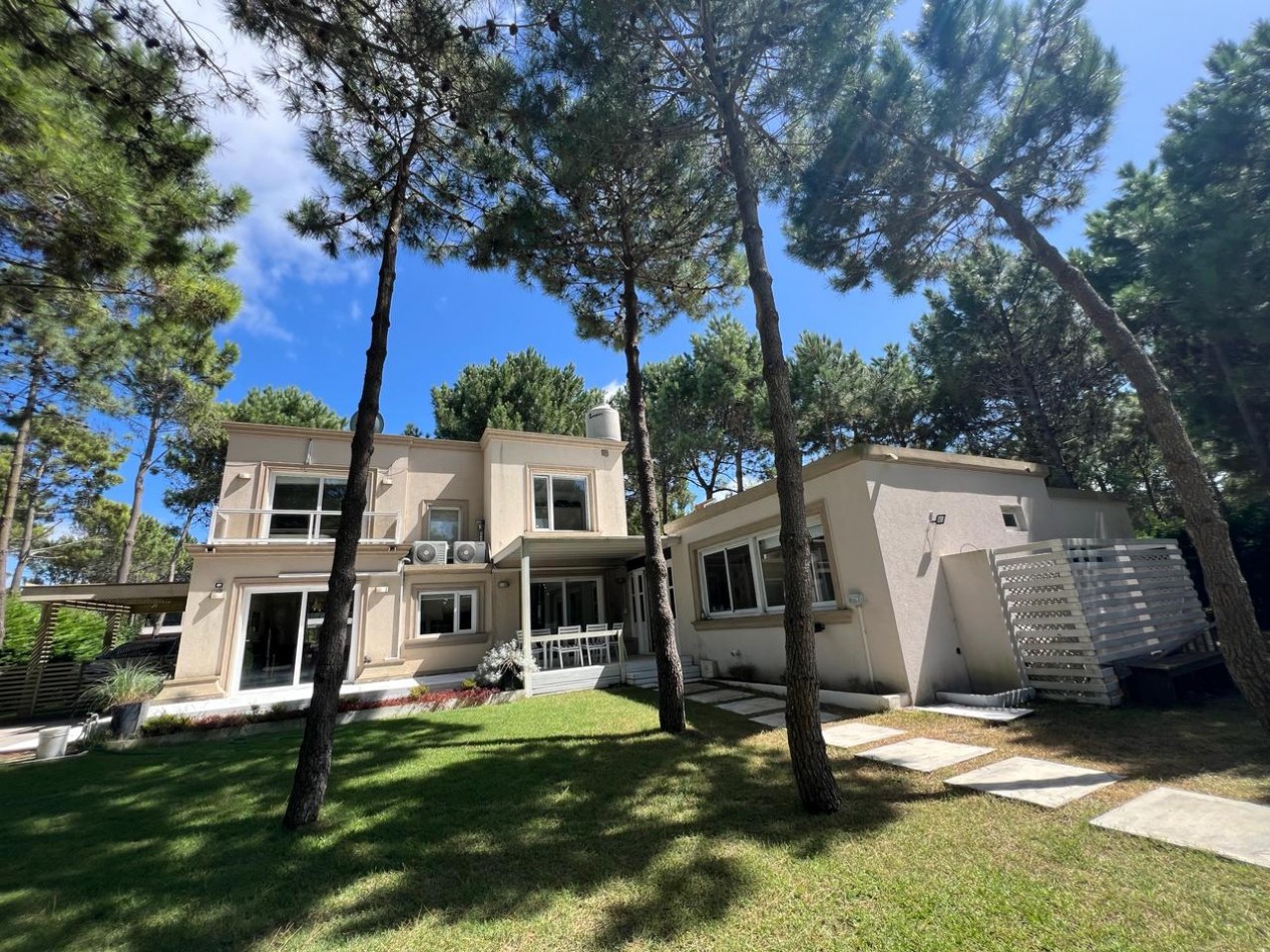 CASA EN VENTA - LA HERRADURA - PINAMAR