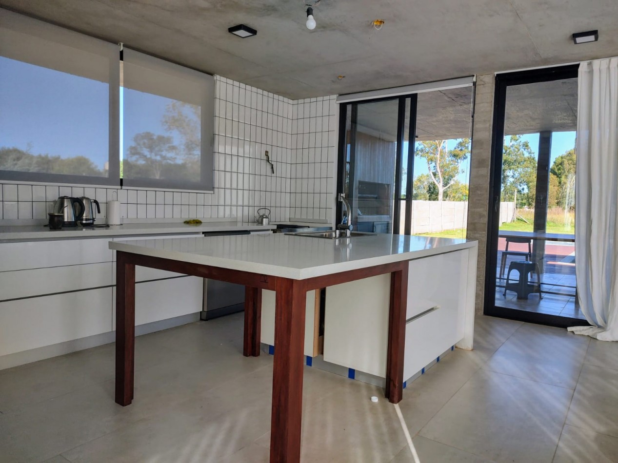 CASA EN VENTA - MADARIAGA