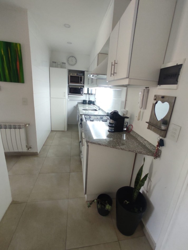 DEPARTAMENTO CUATRO AMBIENTES - EN VENTA- PINAMAR CENTRO