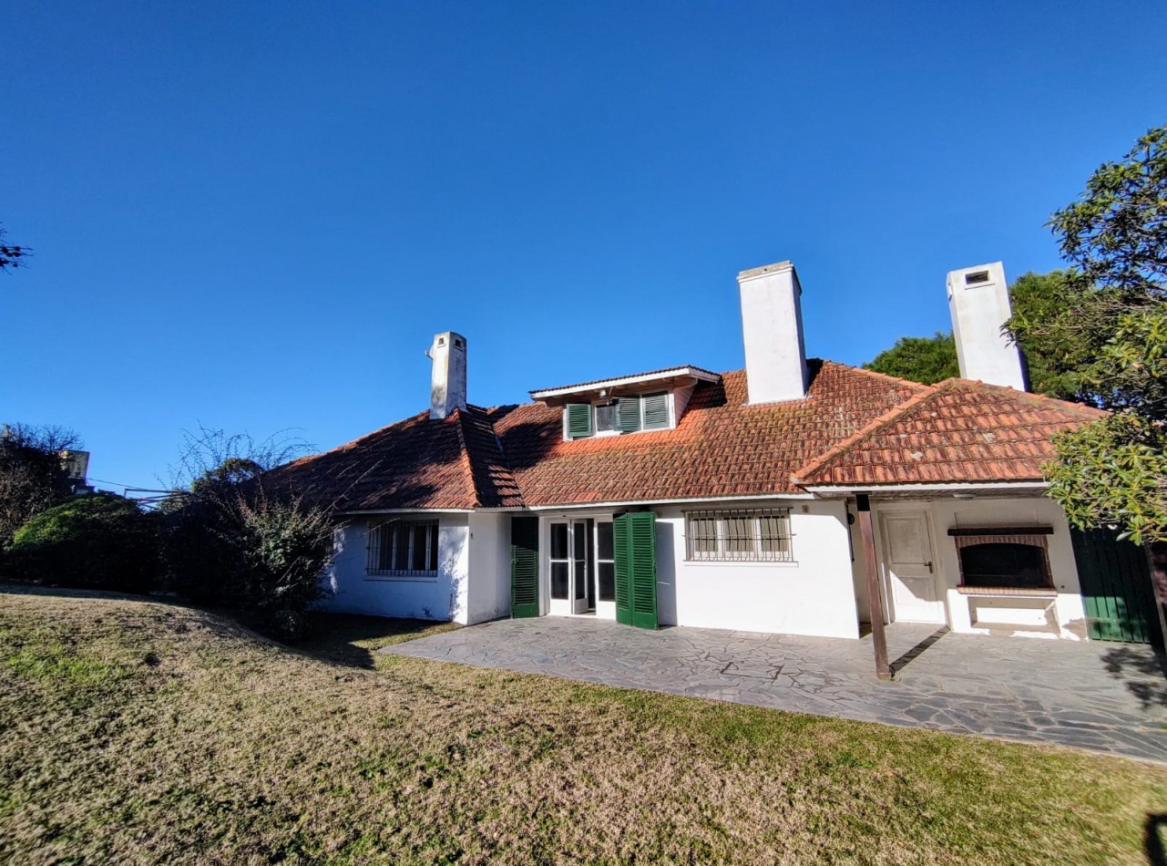 CASA EN VENTA CERCA DEL MAR - PINAMAR