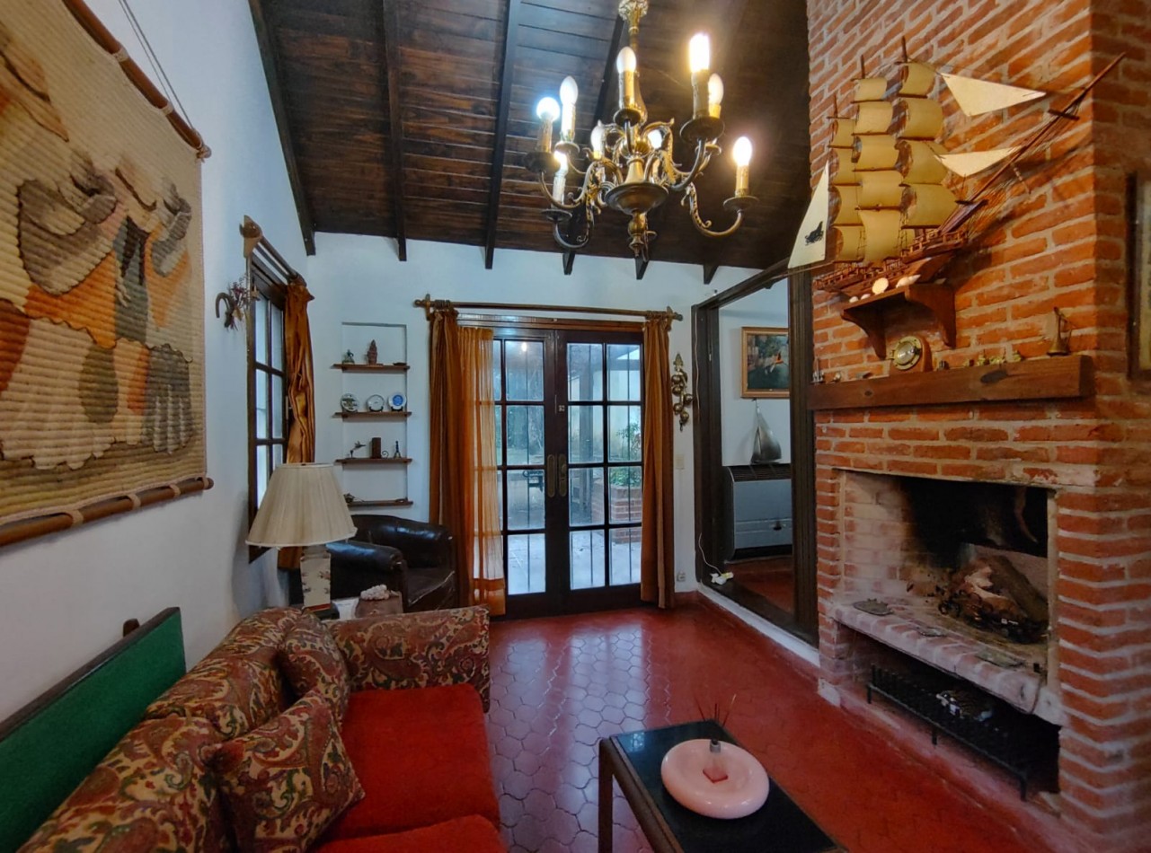 CASA EN VENTA - PINAMAR NORTE - SOBRE DOS LOTES