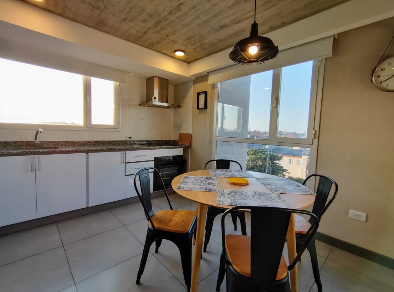 DEPARTAMENTO DOS AMBIENTES EN VENTA - MAR DE OSTENDE - VISTA AL MAR