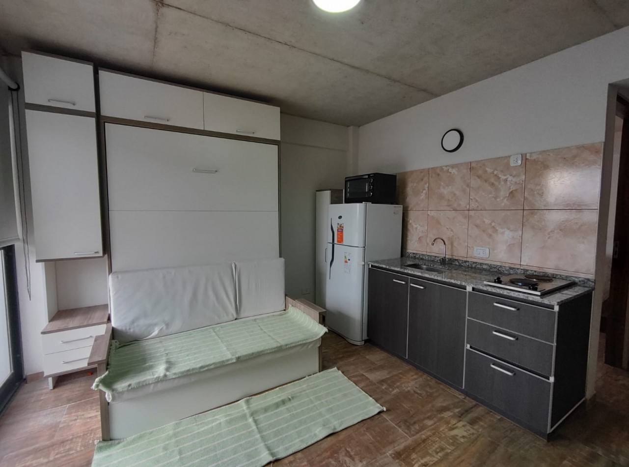 DEPARTAMENTO DOS AMBIENTES EN ALQUILER - VERANO 2025 - PINAMAR CENTRO