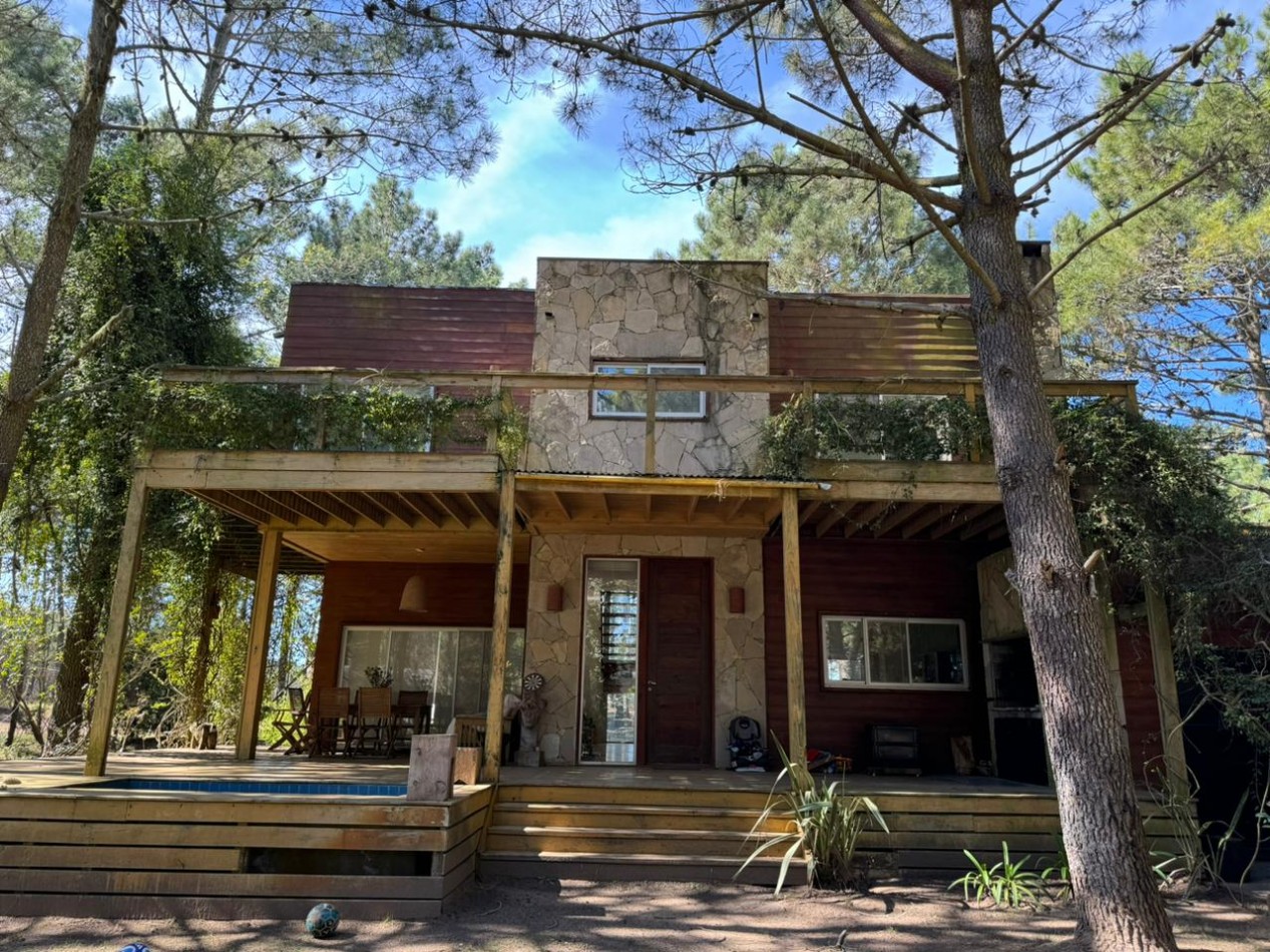 CASA EN ALQUILER ANUAL - LA HERRADURA - PINAMAR