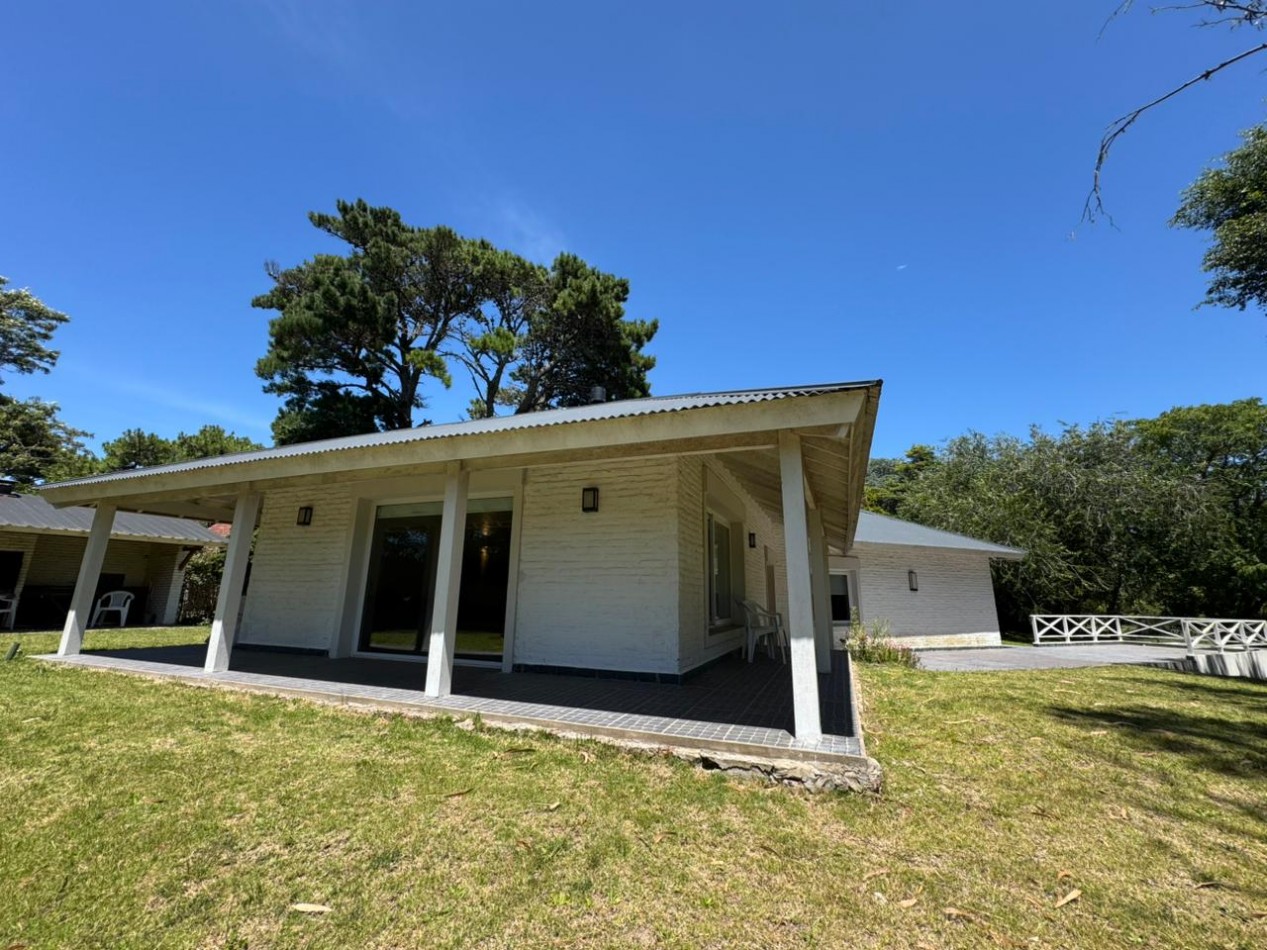 CASA EN VENTA CERCA DEL MAR - PINAMAR 