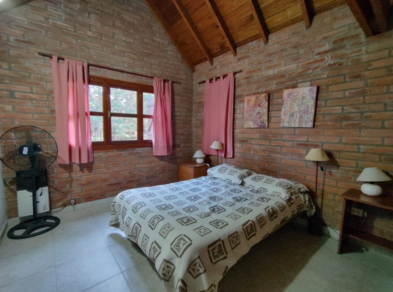 CASA EN VENTA - VALERIA DEL MAR - DOS LOTES