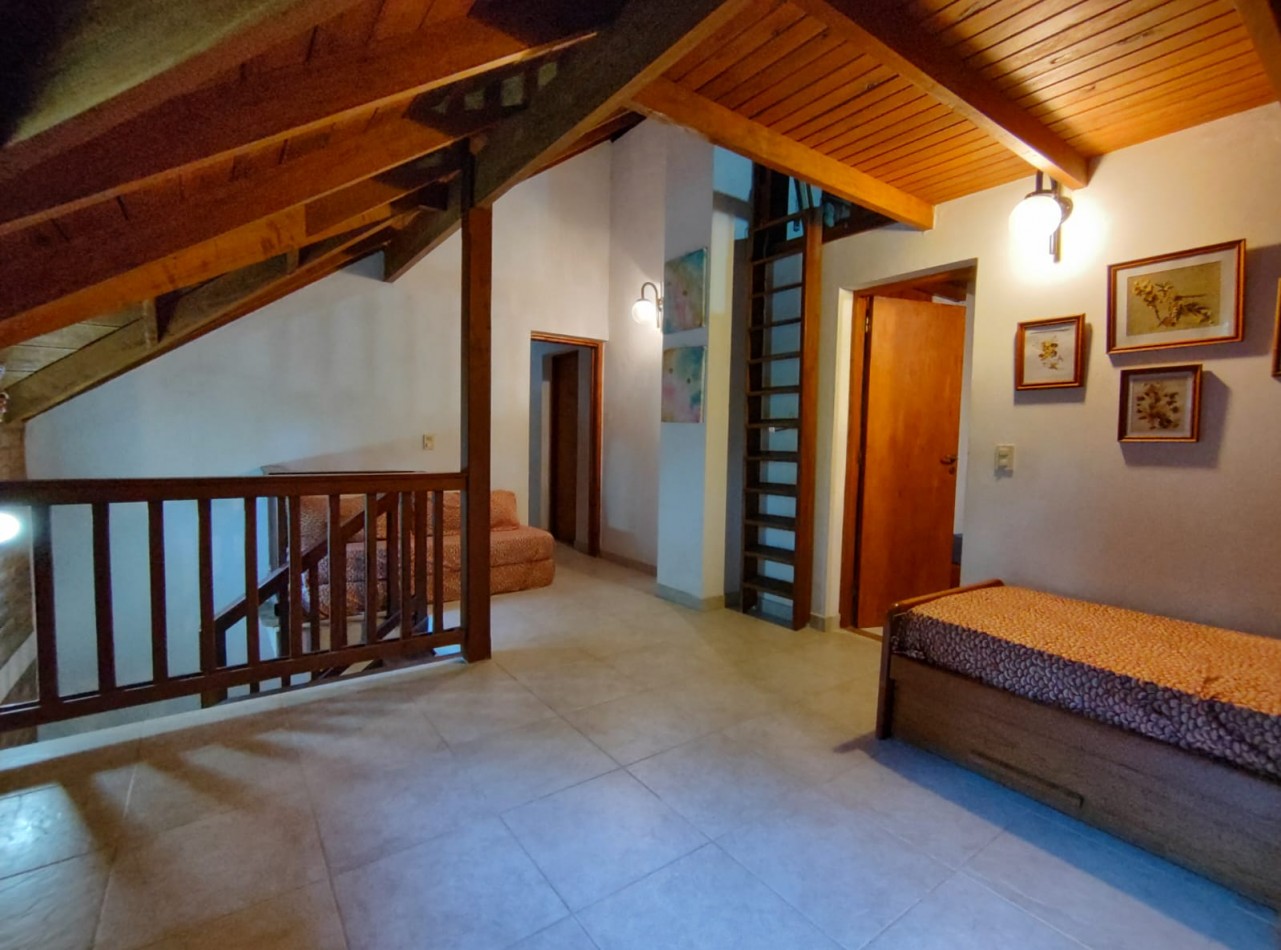 CASA EN VENTA - VALERIA DEL MAR - DOS LOTES