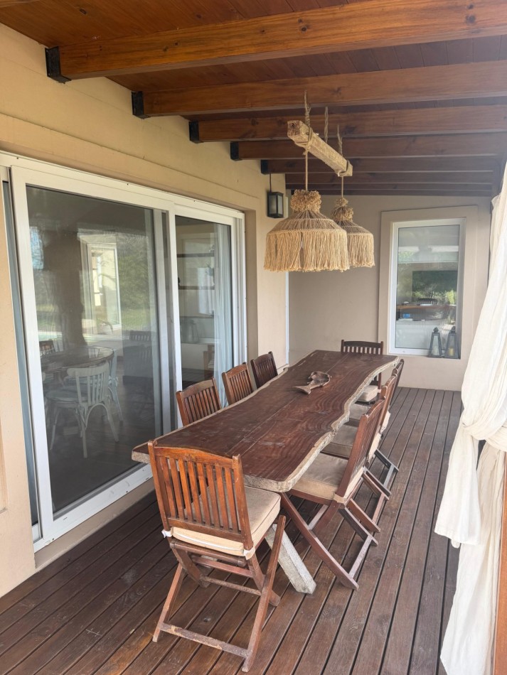 CASA EN ALQUILER ANUAL 