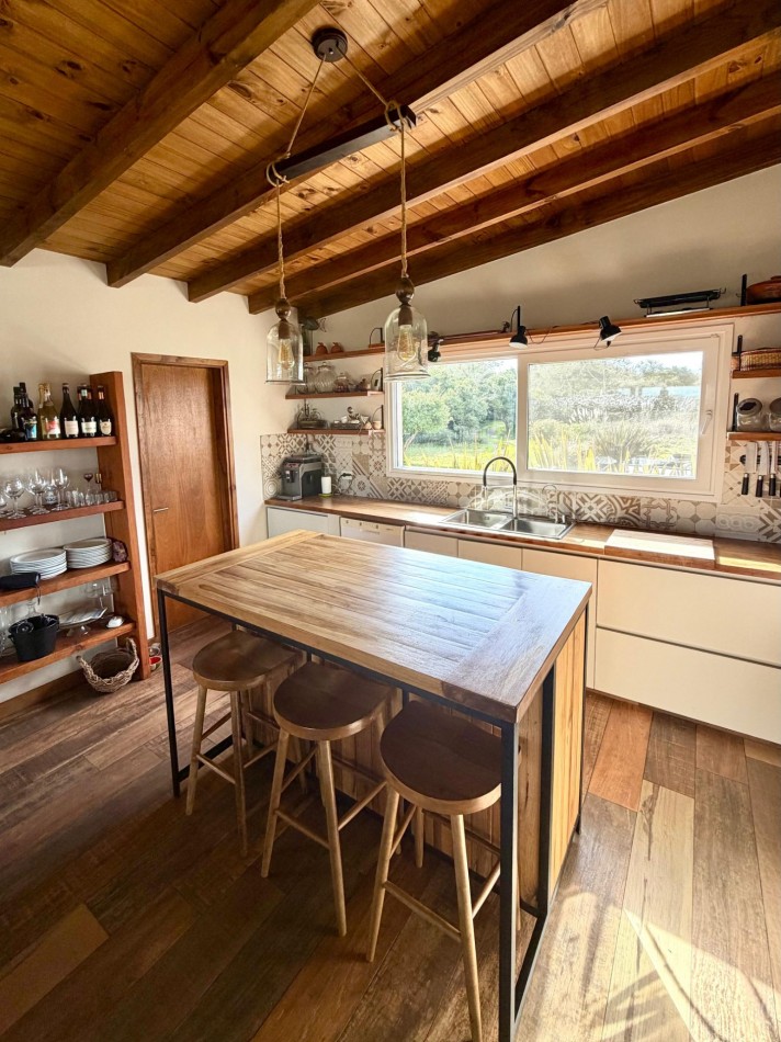 CASA EN ALQUILER ANUAL 
