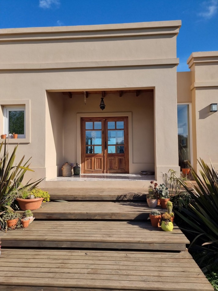 CASA EN ALQUILER ANUAL 