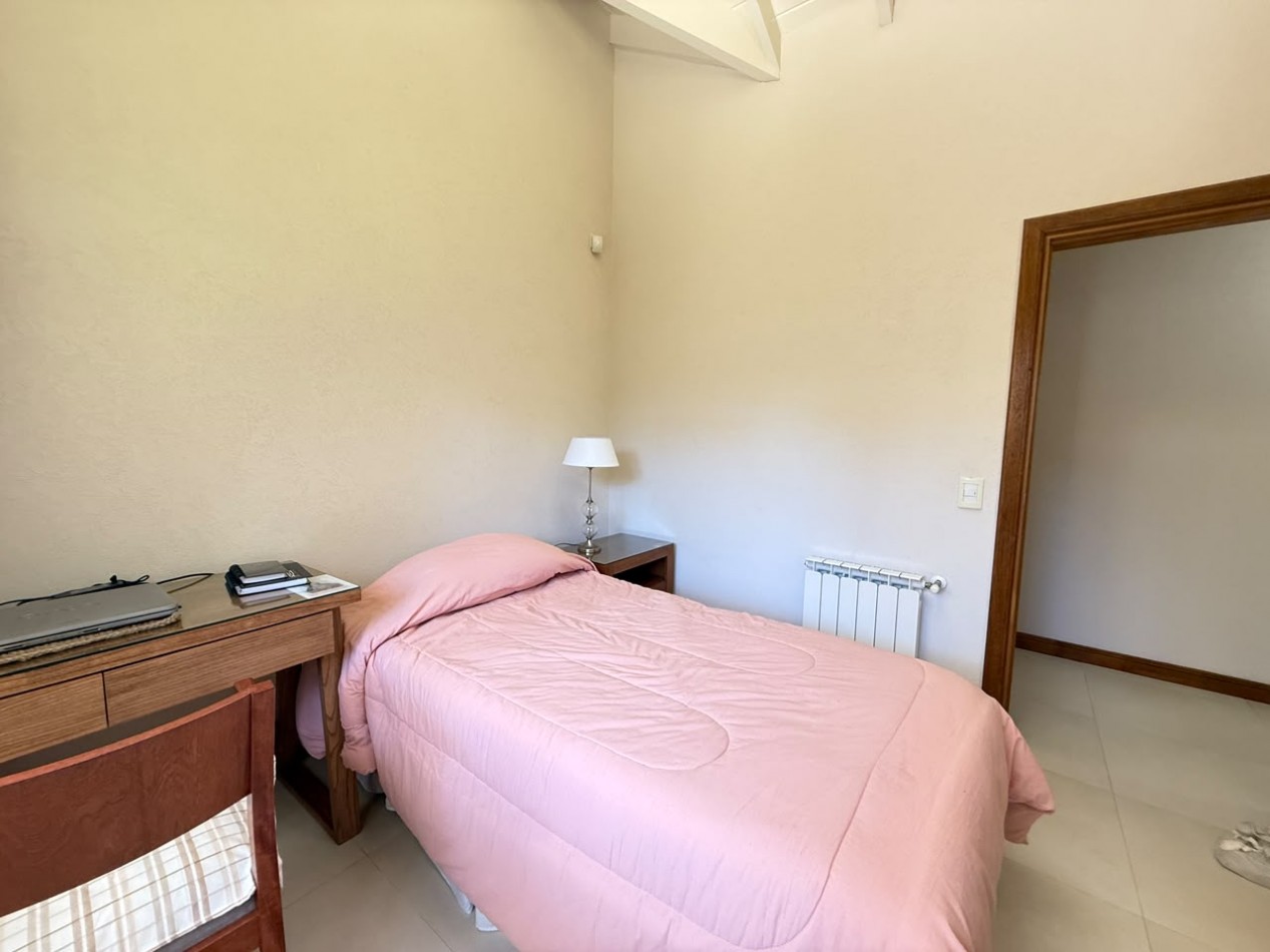 CASA EN VENTA - VALERIA DEL MAR - PINAMAR 