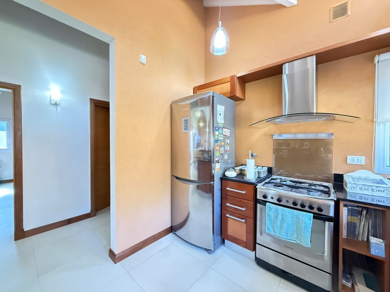 CASA EN VENTA - VALERIA DEL MAR - PINAMAR 