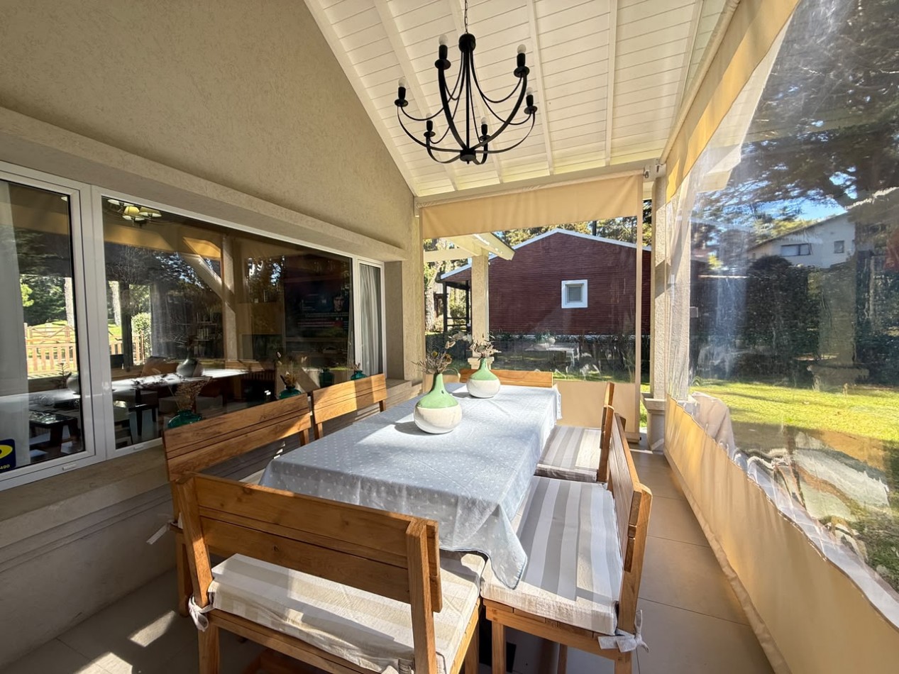 CASA EN VENTA - VALERIA DEL MAR - PINAMAR 