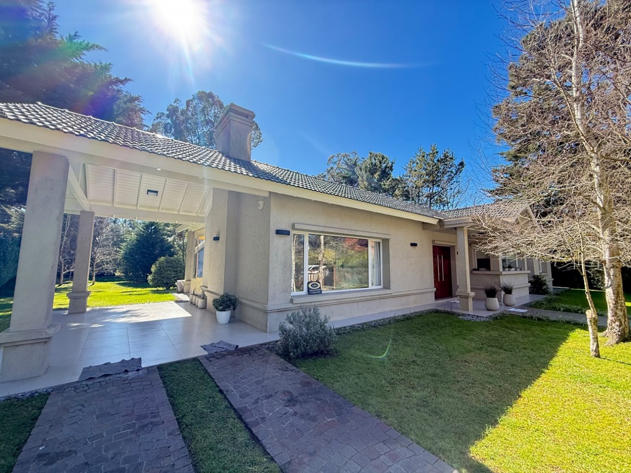 CASA EN VENTA - VALERIA DEL MAR - PINAMAR 