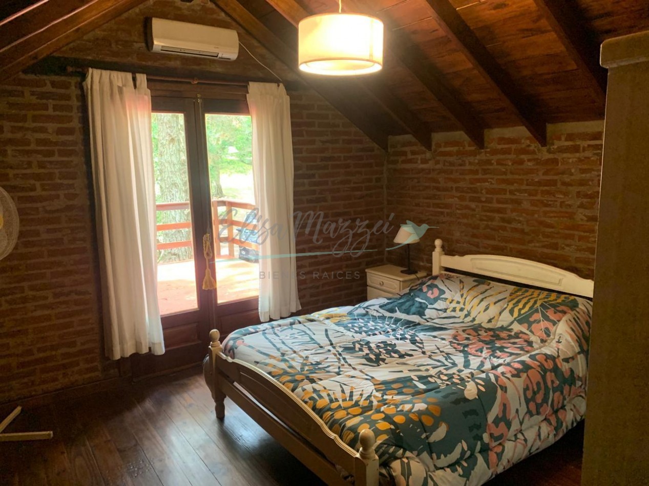 CASA EN VENTA - MAR DE LAS PAMPAS