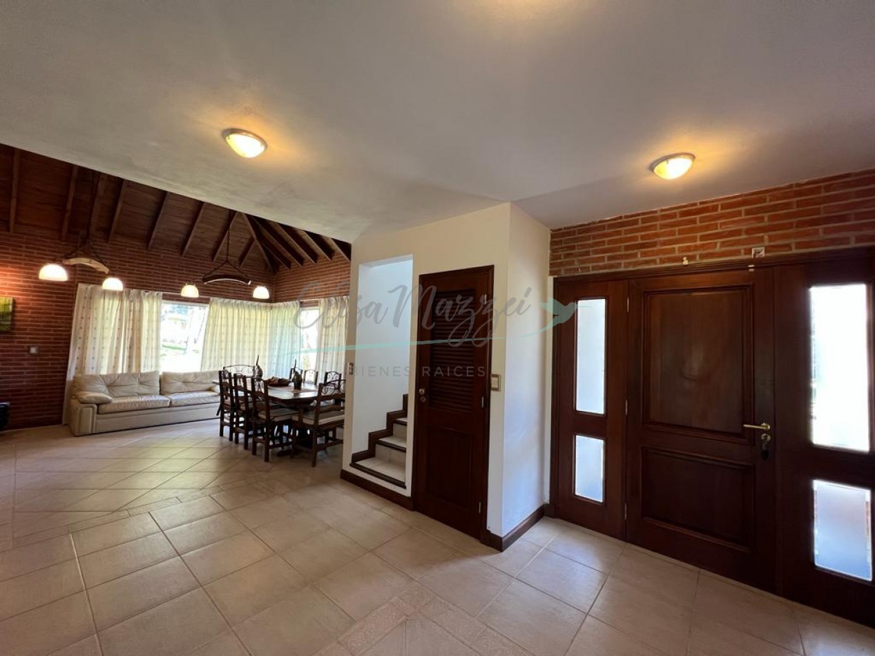 CASA EN VENTA - PINAMAR - FACILIDADES DE PAGO