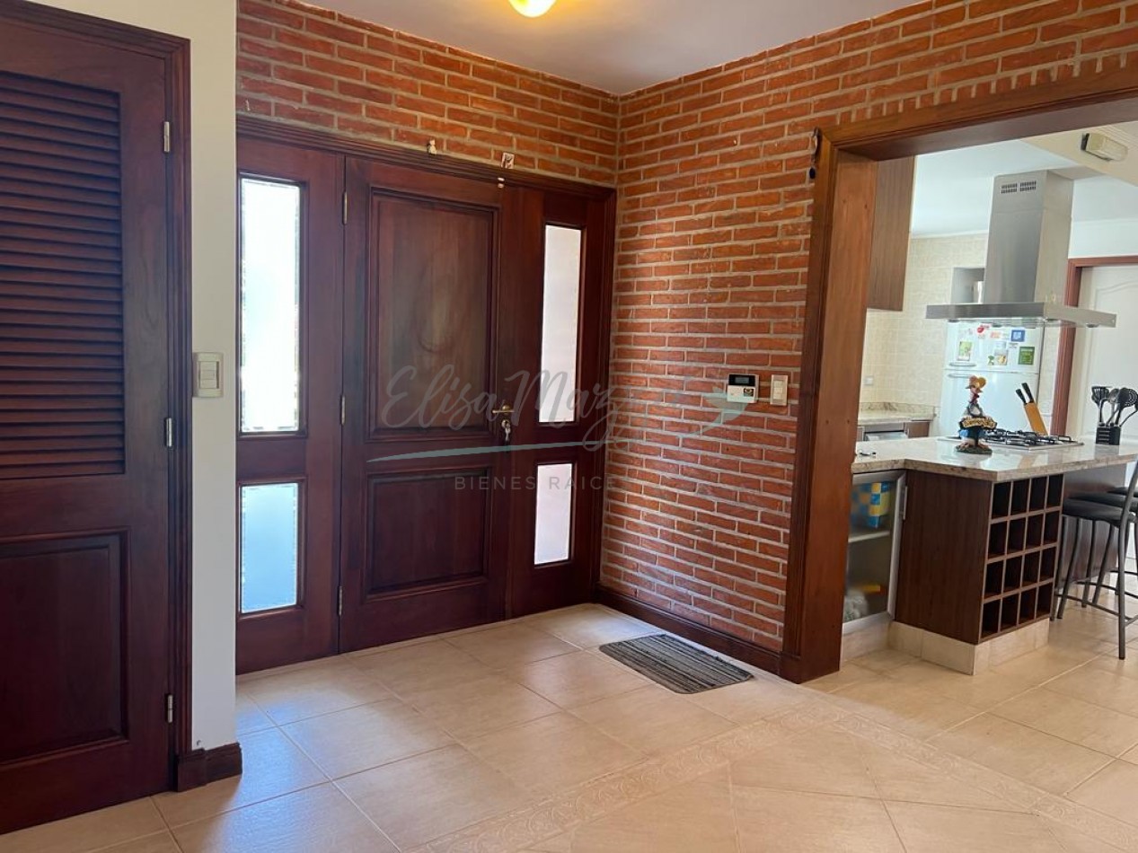CASA EN VENTA - PINAMAR - FACILIDADES DE PAGO
