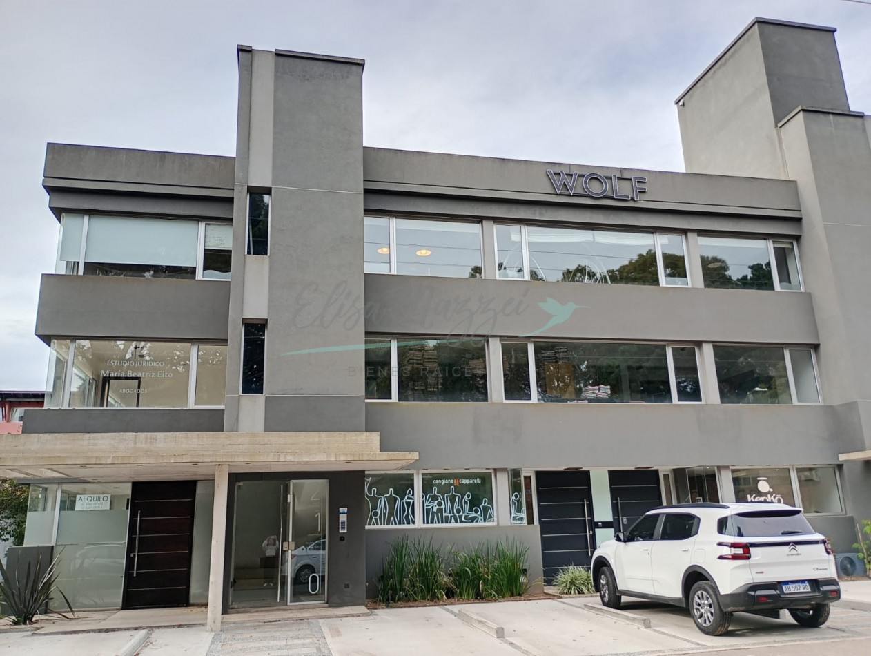 LOCAL EN ALQUILER - PINAMAR CENTRO