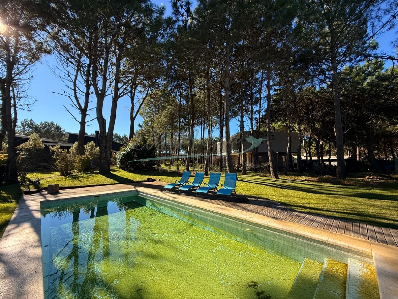 CASA EN ALQUILER ANUAL - LA HERRADURA PINAMAR
