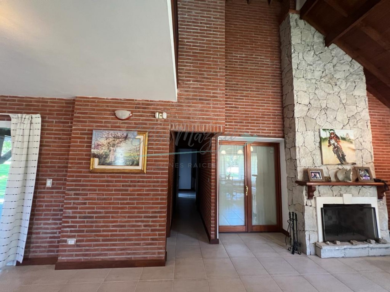 CASA EN VENTA - PINAMAR - FACILIDADES DE PAGO
