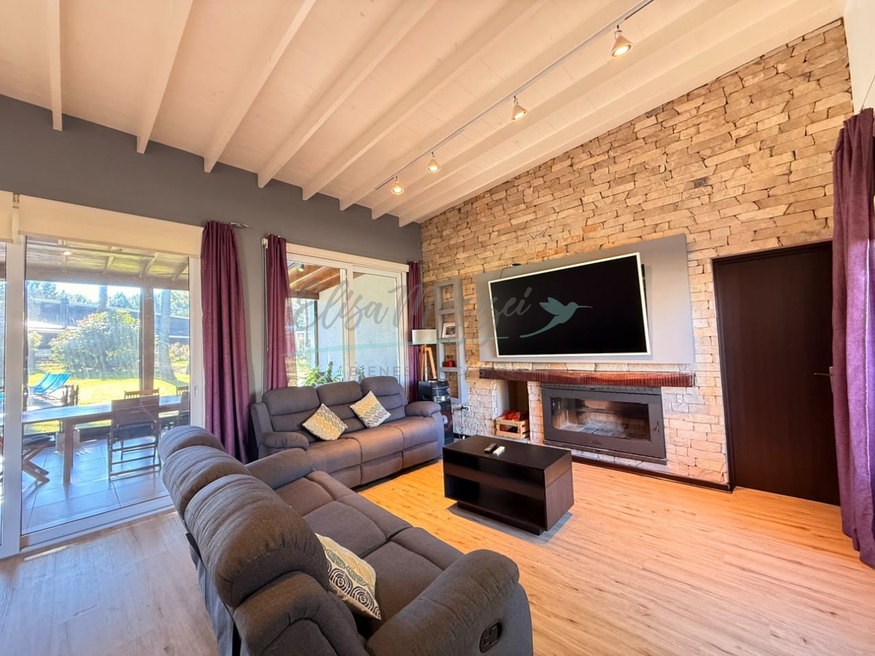 CASA EN ALQUILER ANUAL - LA HERRADURA PINAMAR