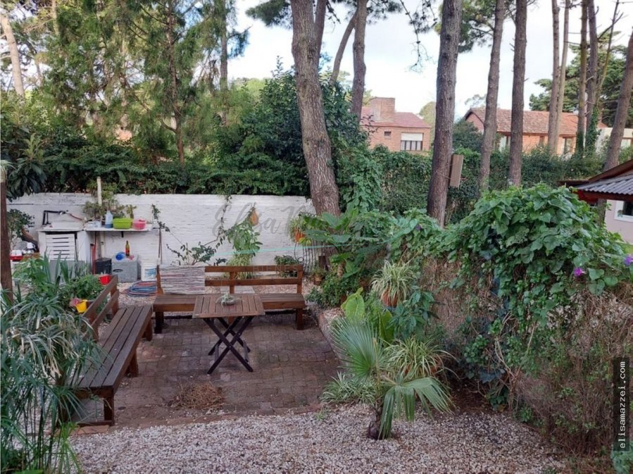 CASA EN VENTA - PINAMAR 