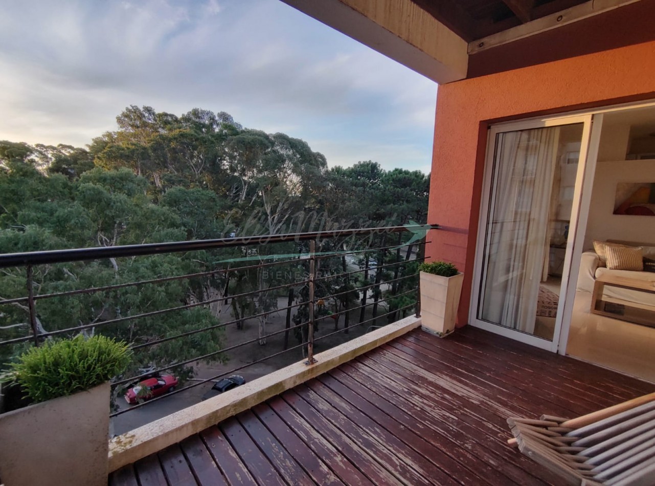 DEPARTAMENTO TRES AMBIENTES EN VENTA - PINAMAR CENTRO