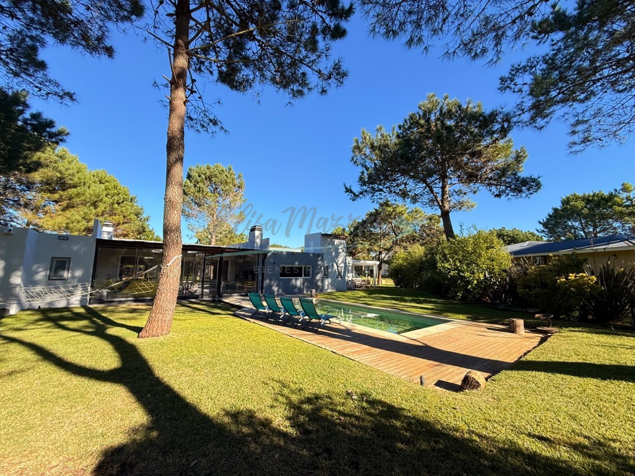 CASA EN ALQUILER ANUAL - LA HERRADURA PINAMAR