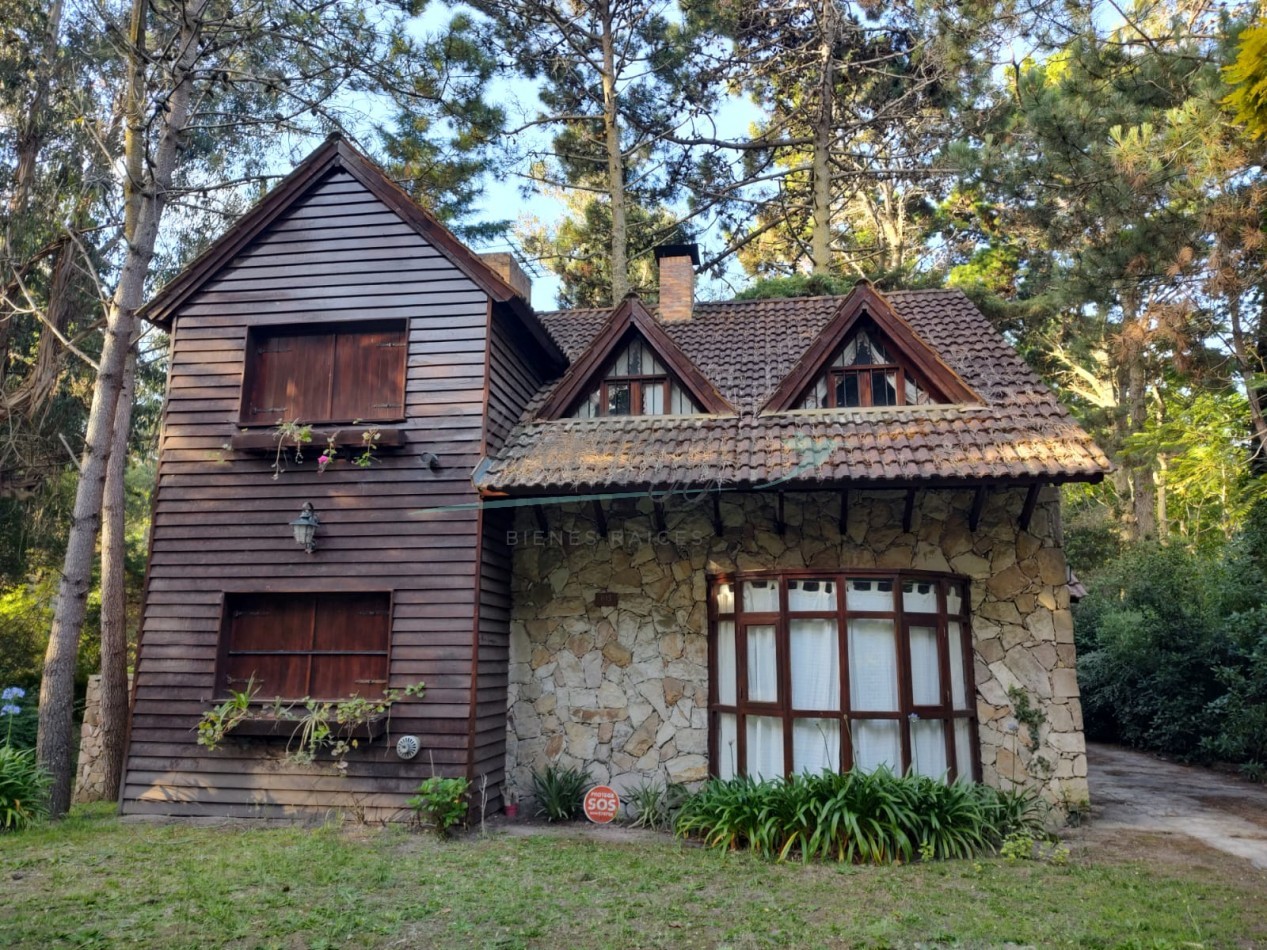CASA EN ALQUILER - VALERIA DEL MAR