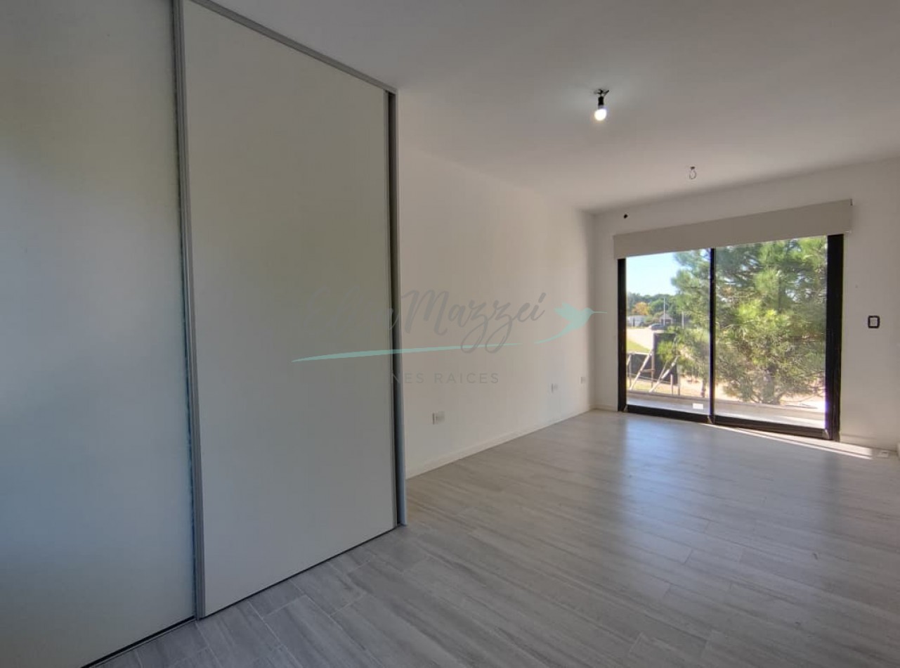 CASA EN VENTA CON FINANCIACION - PINAMAR