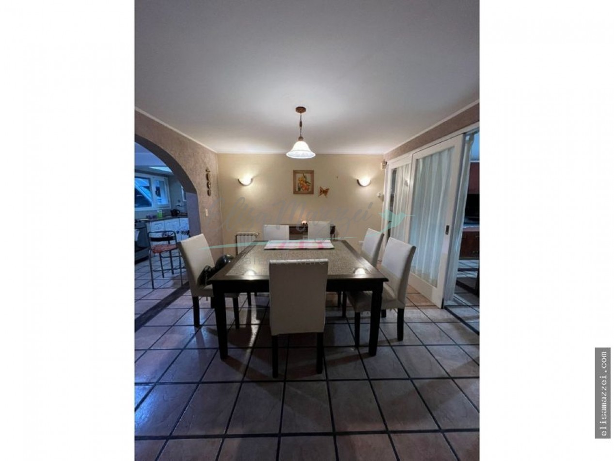 CASA EN VENTA - PINAMAR