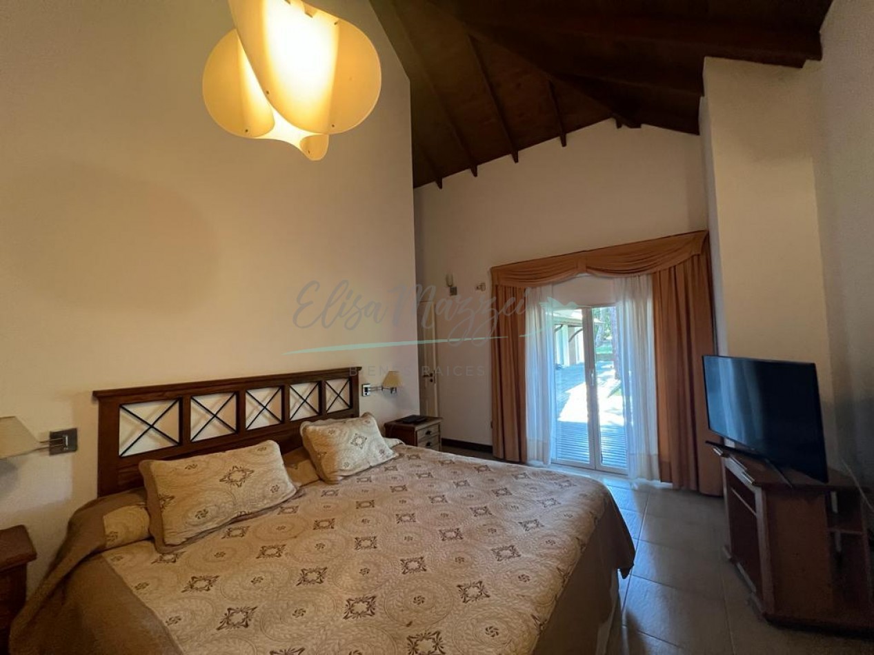 CASA EN VENTA - PINAMAR - FACILIDADES DE PAGO