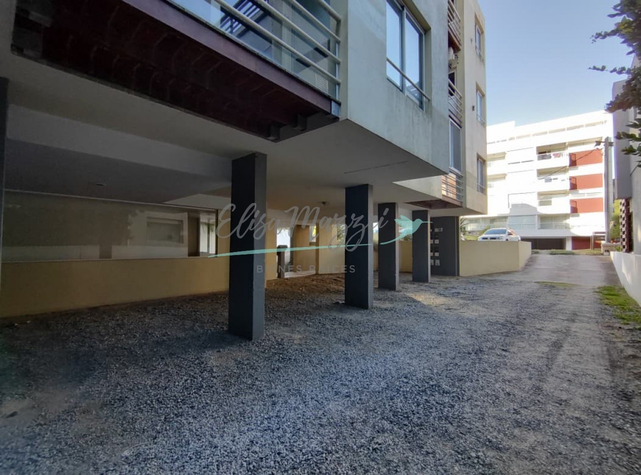 DEPARTAMENTO EN VENTA - PINAMAR 