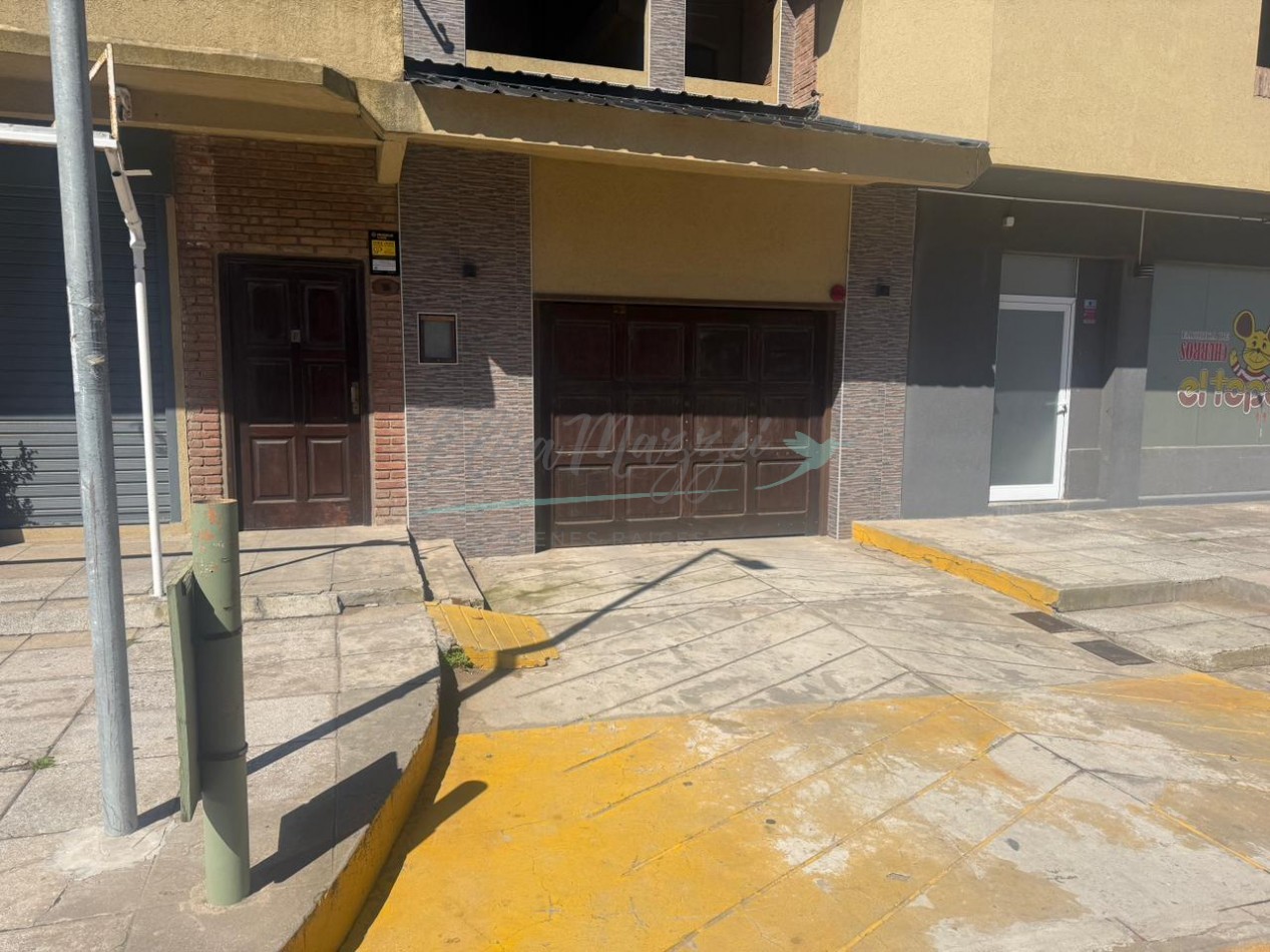 COCHERA EN VENTA - PINAMAR