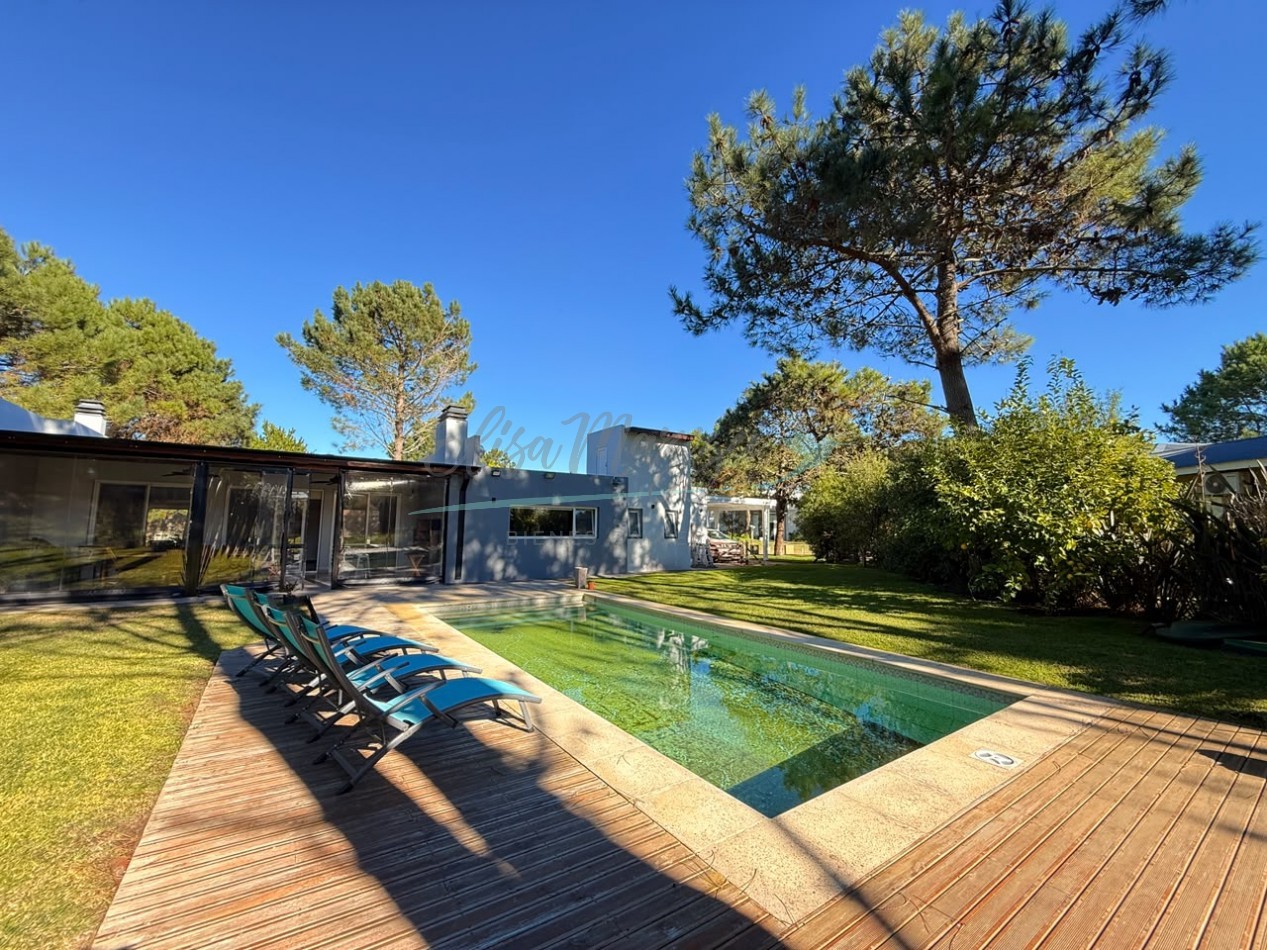 CASA EN ALQUILER ANUAL - LA HERRADURA PINAMAR