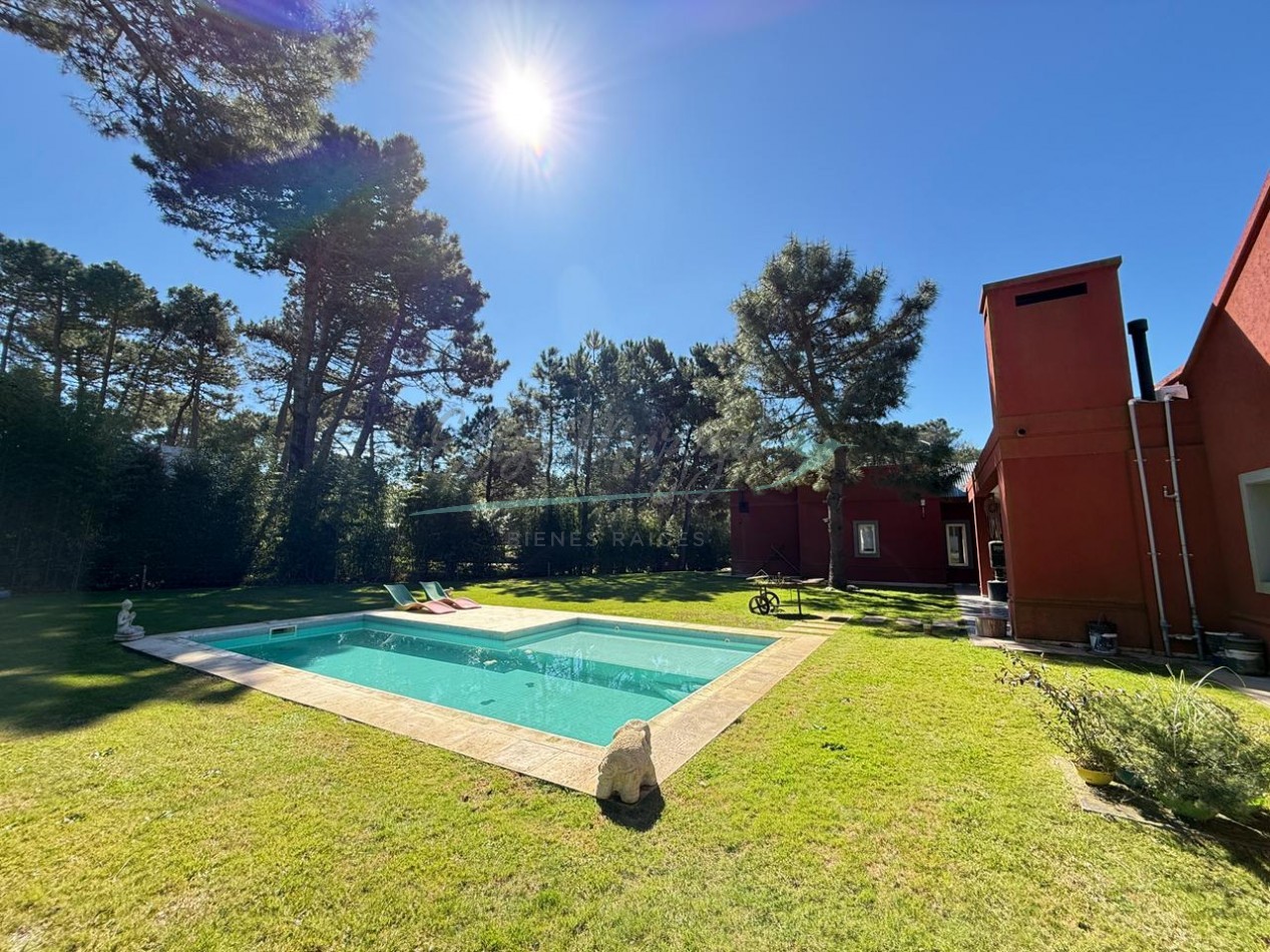 CASA EN VENTA ZONA ALAMOS - PINAMAR 