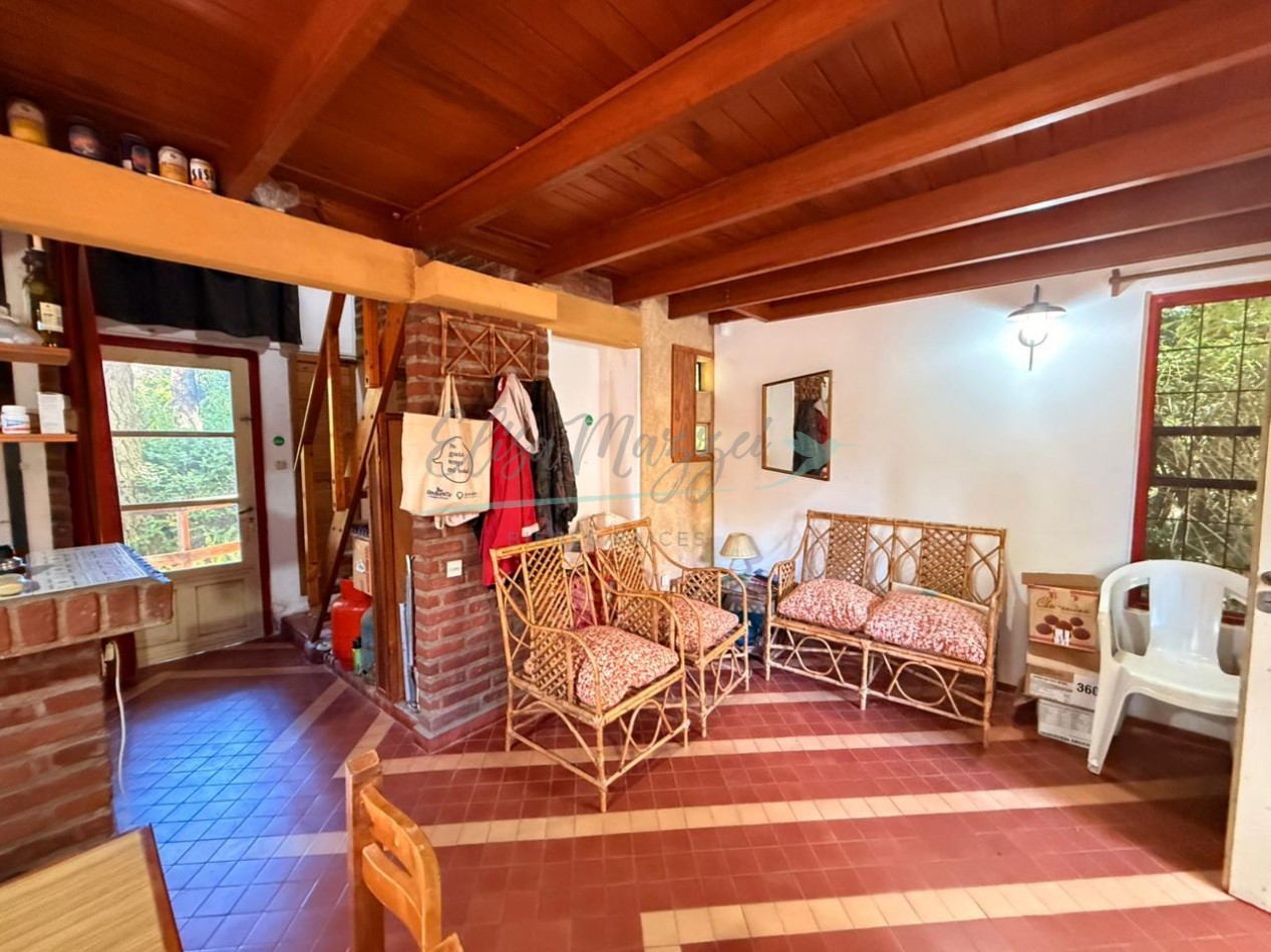 CASA EN VENTA - A METROS DEL MAR - VALERIA DEL MAR