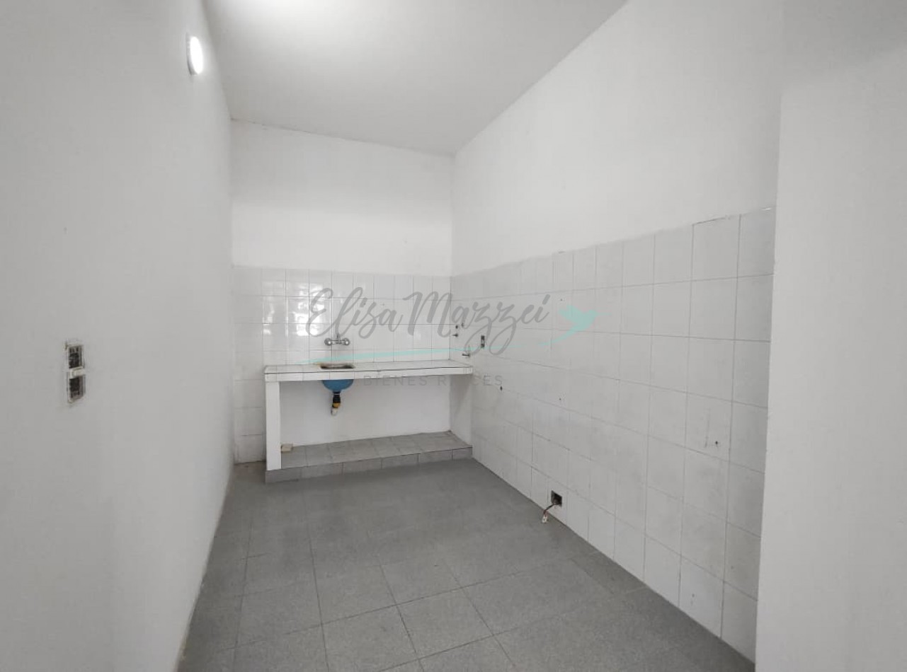 LOCAL EN ALQUILR - PINAMAR CENTRO