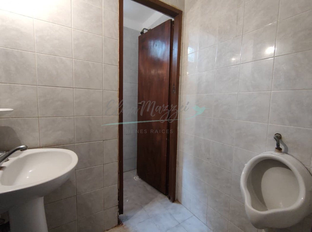 LOCAL EN ALQUILR - PINAMAR CENTRO