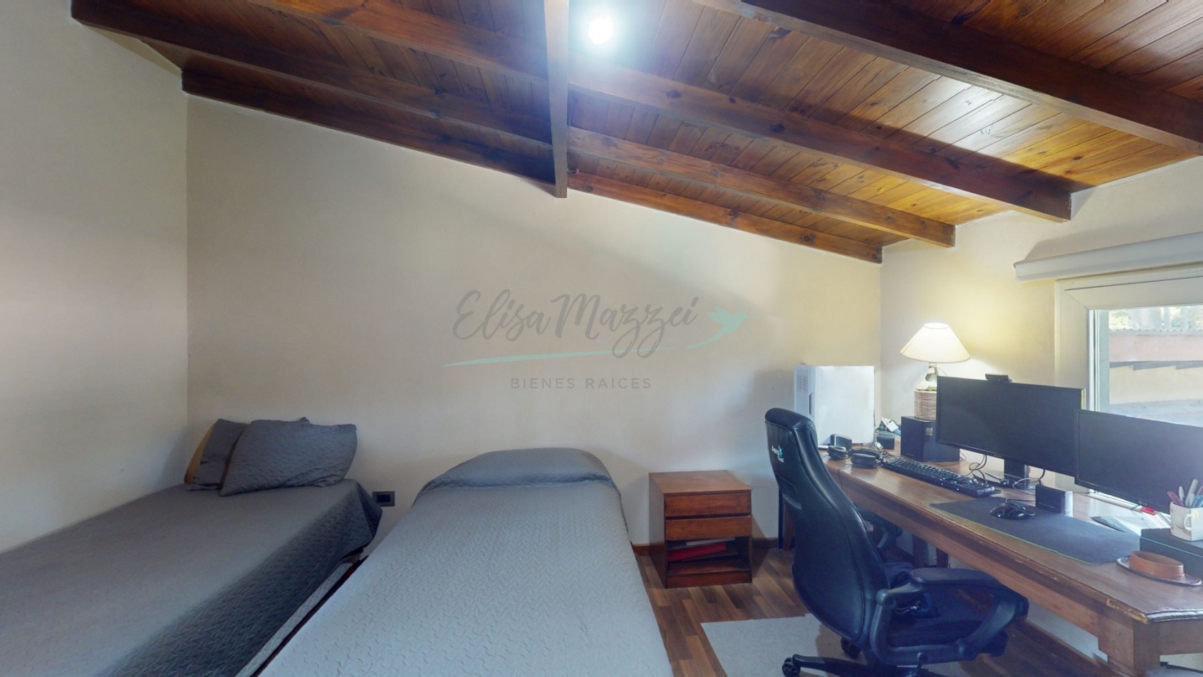 CASA EN VENTA - PINAMAR