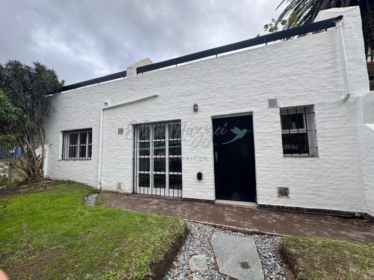 DEPARTAMENTO DOS AMBIENTES EN VENTA - A METROS DEL MAR - PINAMAR