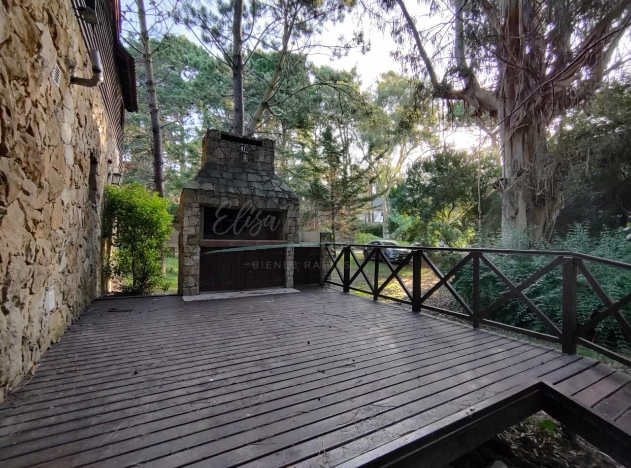 CASA EN ALQUILER - VALERIA DEL MAR