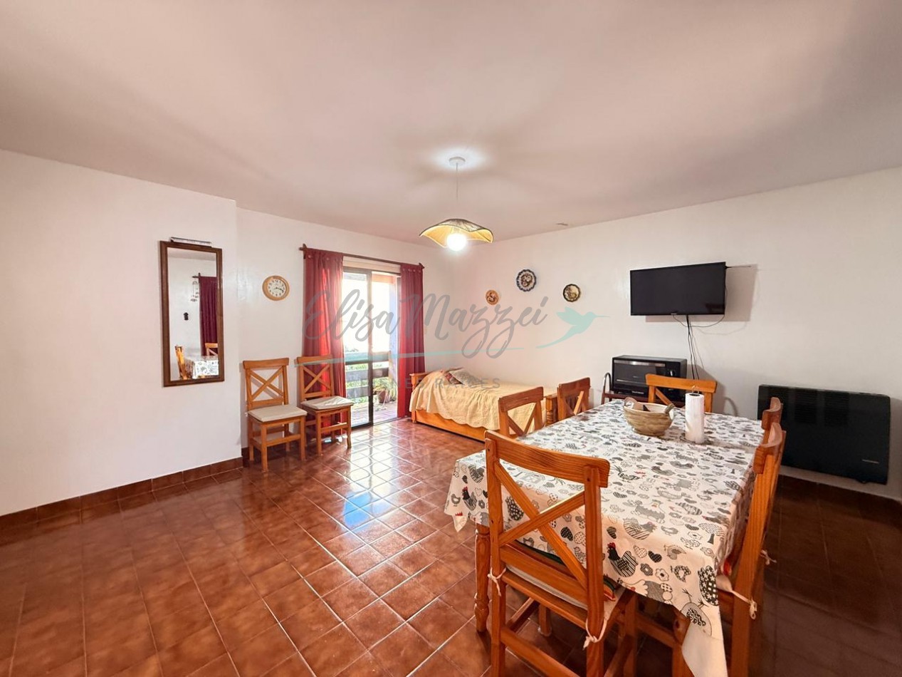 DEPARTAMENTO DOS AMBIENTES EN ALQUILER ANUAL - PINAMAR 